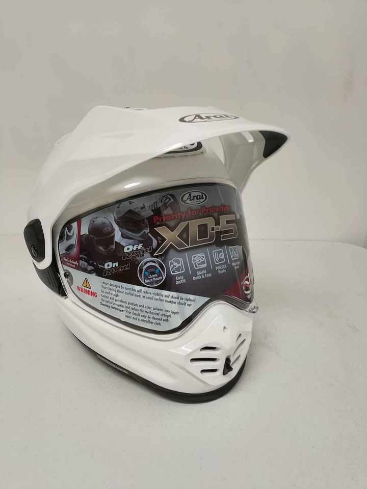 Arai XD5 Dual Sport Helmet Gloss White size Large (Open Box)